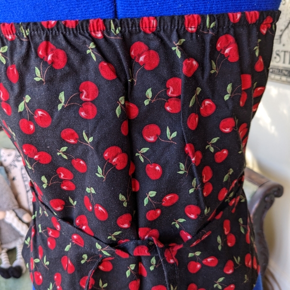 heartbreaker cherry halter top xs - Picture 5 of 5
